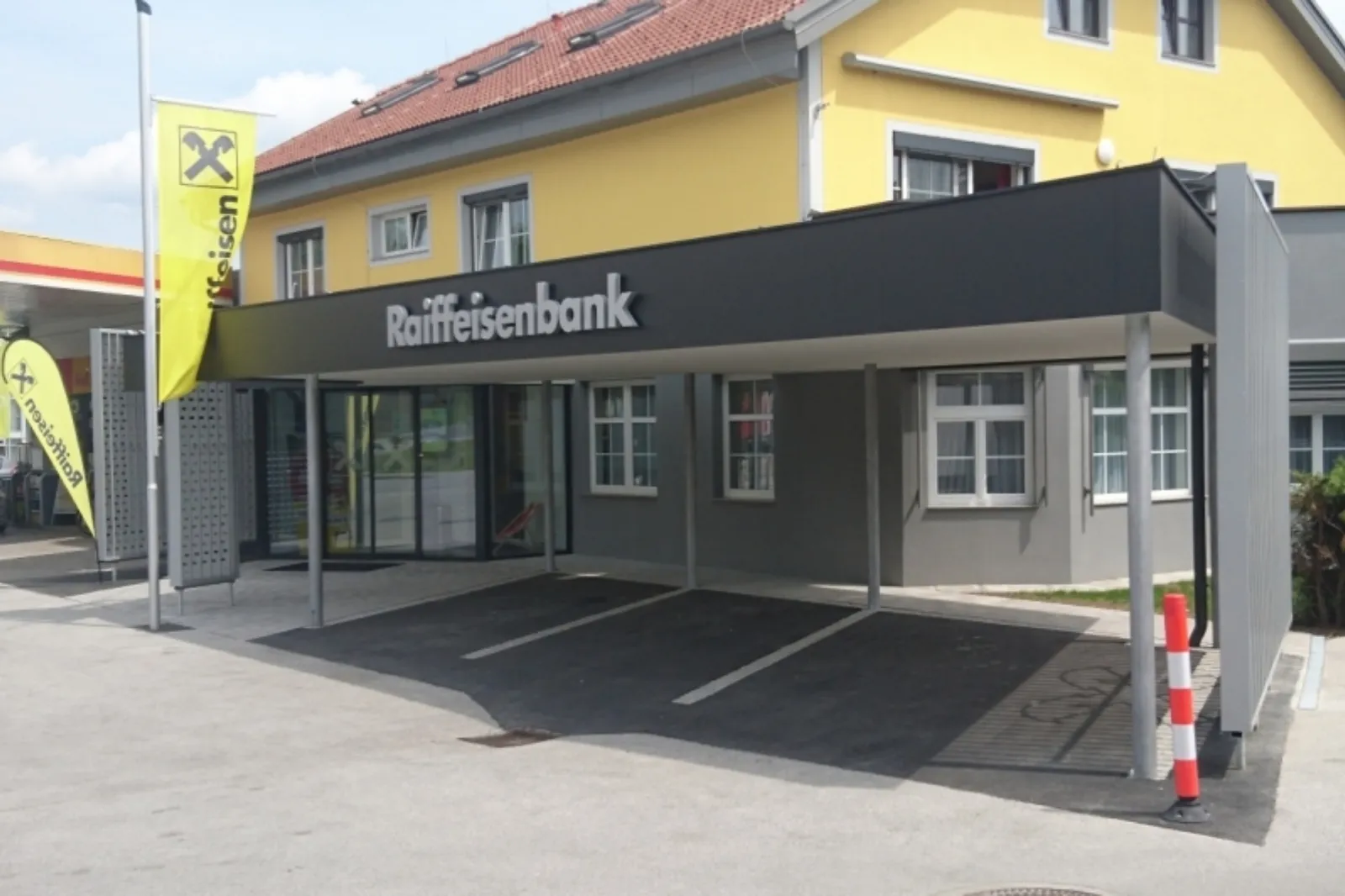 Hammerl-Baumeister-Steiermark-Referenz-Umbau-Bankstelle