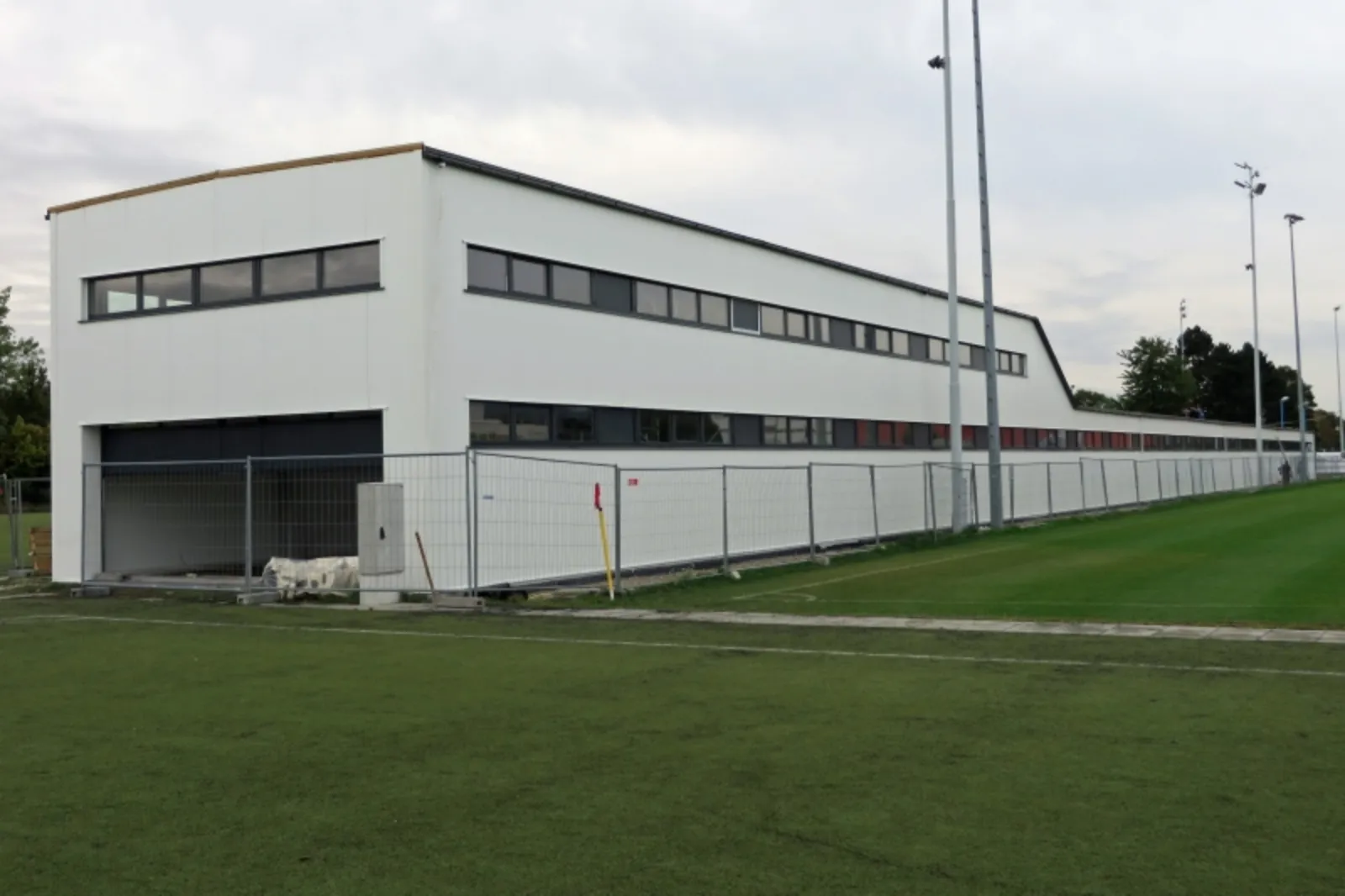 Hammerl-Baumeister-Steiermark-oeffentliche-Bauten-Indooranlage-2