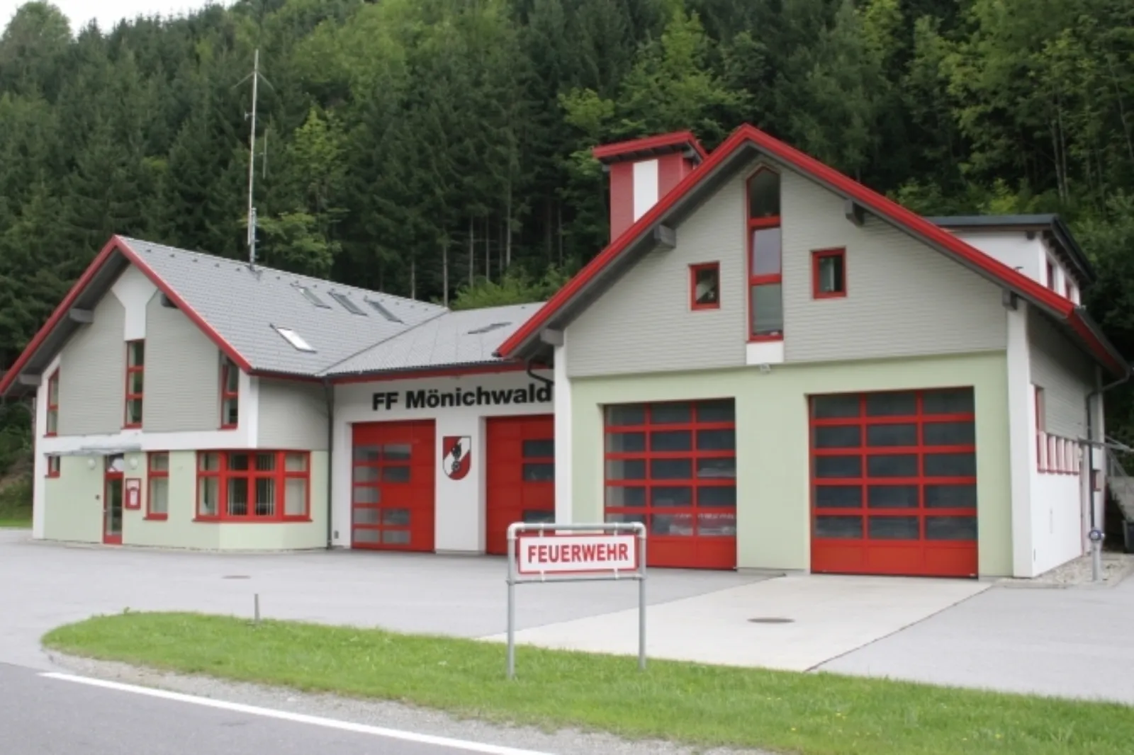 Hammerl-Baumeister-Steiermark-Referenz-Oeffentliche-Bauten-FF-Moenichwald