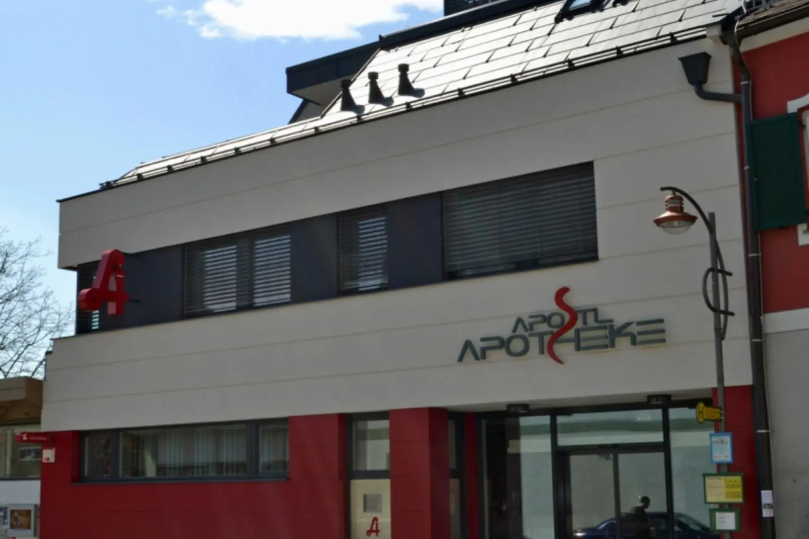 Hammerl-Baumeister-Steiermark-Refetenz-Gewerbebauten-Apostl-Apotheke-4